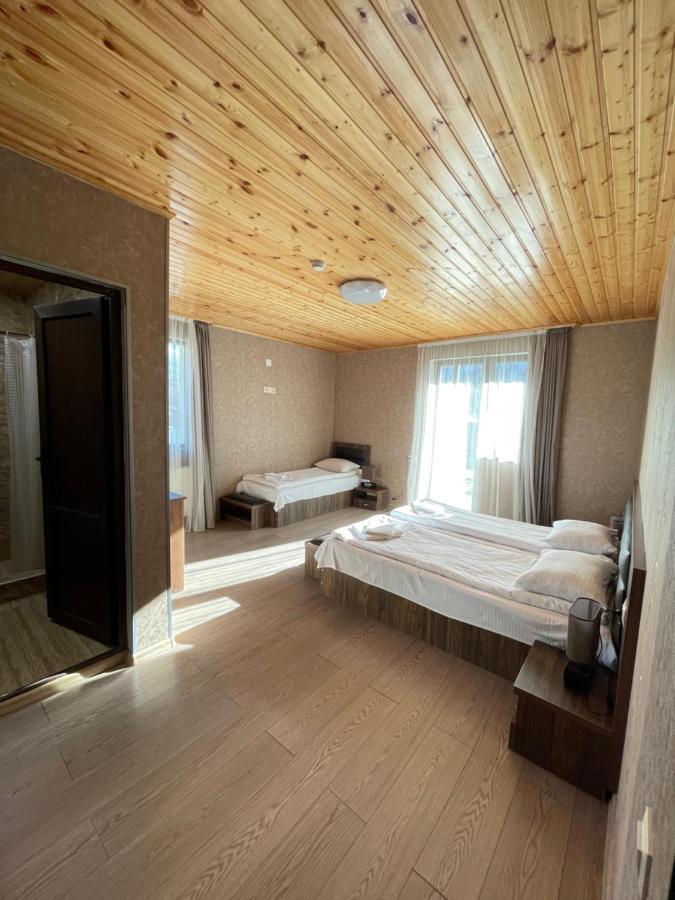 Hotel Elite House Mestia Quarto foto